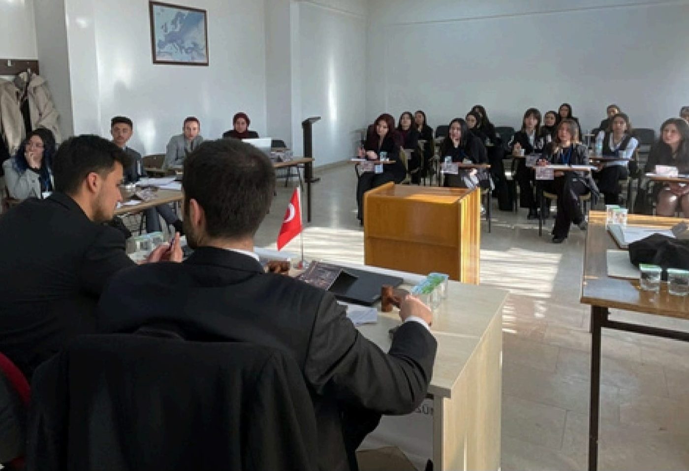 Geçmiş AHDEM konferanslarından bir kare