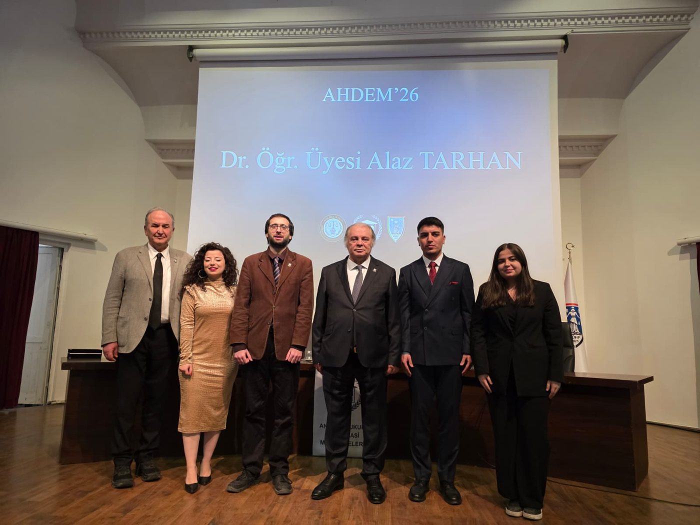 Geçmiş AHDEM konferanslarından bir kare