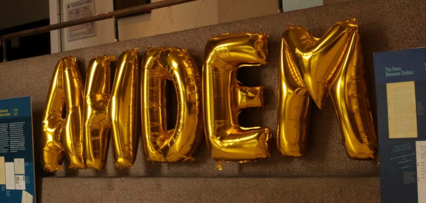 Geçmiş AHDEM konferanslarından bir kare